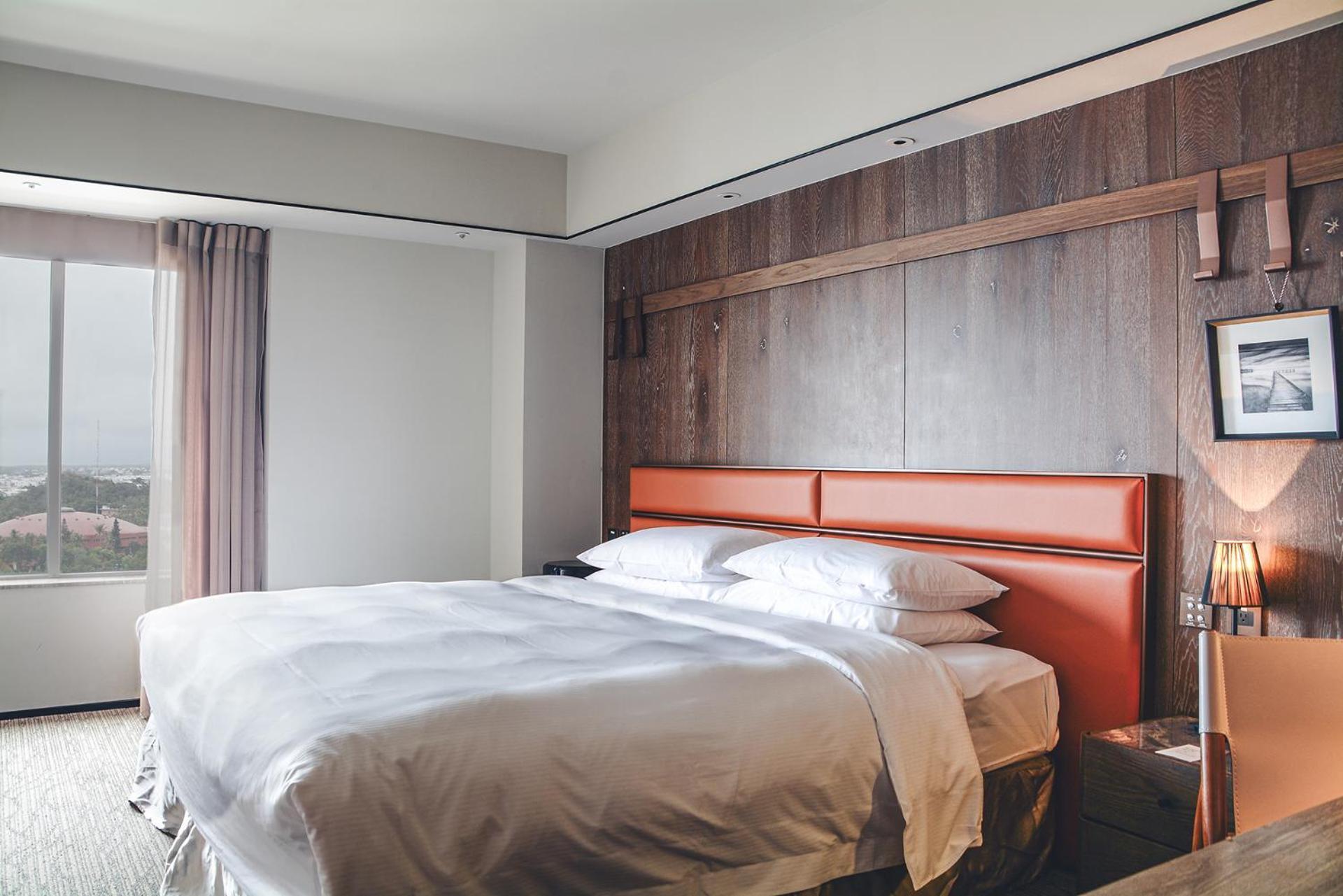 Sheraton Taitung Hotel Εξωτερικό φωτογραφία A bedroom at the hotel