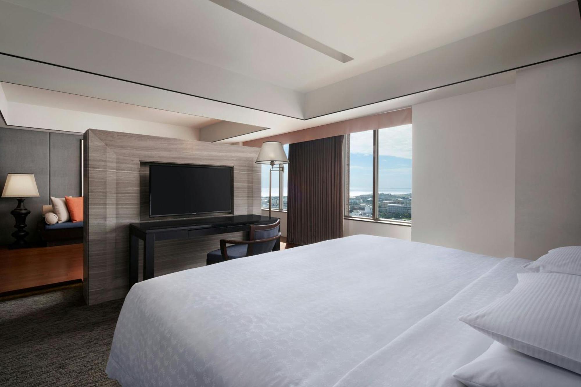 Sheraton Taitung Hotel Εξωτερικό φωτογραφία A bedroom at the hotel