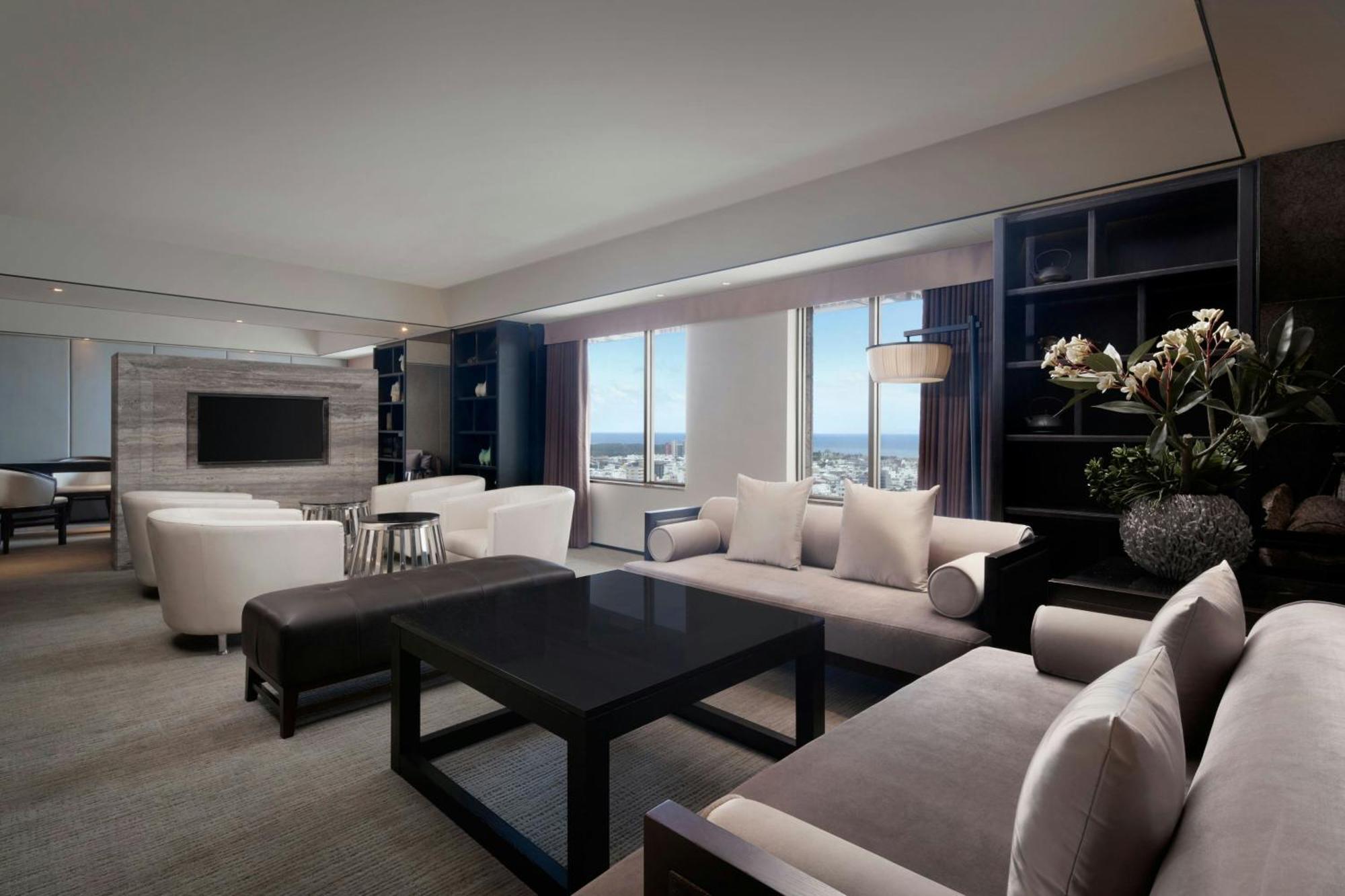 Sheraton Taitung Hotel Εξωτερικό φωτογραφία A living room in a suite at the Ritz-Carlton, Dubai